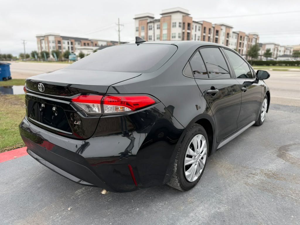 Used 2020 Toyota Corolla LE FWD image 6
