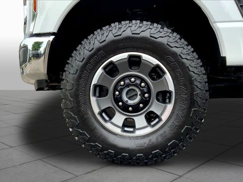 Certified 2024 Ford F350 King Ranch w/ Tremor Off-Road Package AWD/4WD image 11