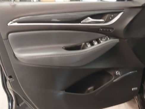 Used 2024 Buick Enclave Premium AWD/4WD image 19