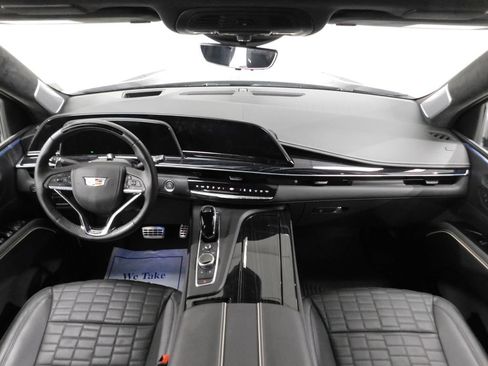 Used 2024 Cadillac Escalade ESV V w/ LPO, Floor Liner Package AWD/4WD image 38