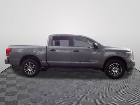 Used 2023 Nissan Titan SV AWD/4WD image 4