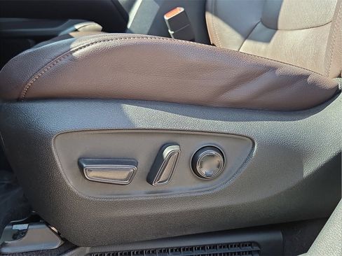 Certified 2023 Toyota Sienna Platinum image 19