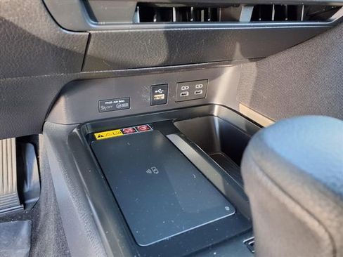 Used 2025 Toyota Camry LE image 17