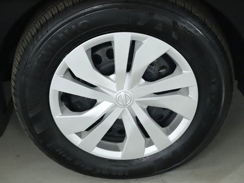 Certified 2025 Nissan Versa S w/ Trunk Package image 10