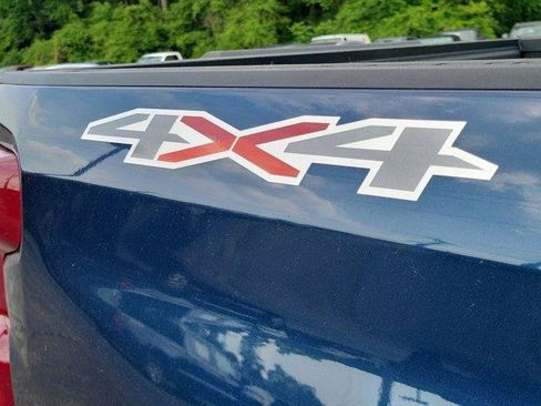 Used 2022 Chevrolet Silverado 1500 LT image 7