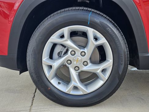 New 2026 Chevrolet Trax LS w/ LS Convenience Package FWD image 12