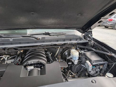 Used 2018 Chevrolet Silverado 1500 LT w/ Texas Edition AWD/4WD image 18