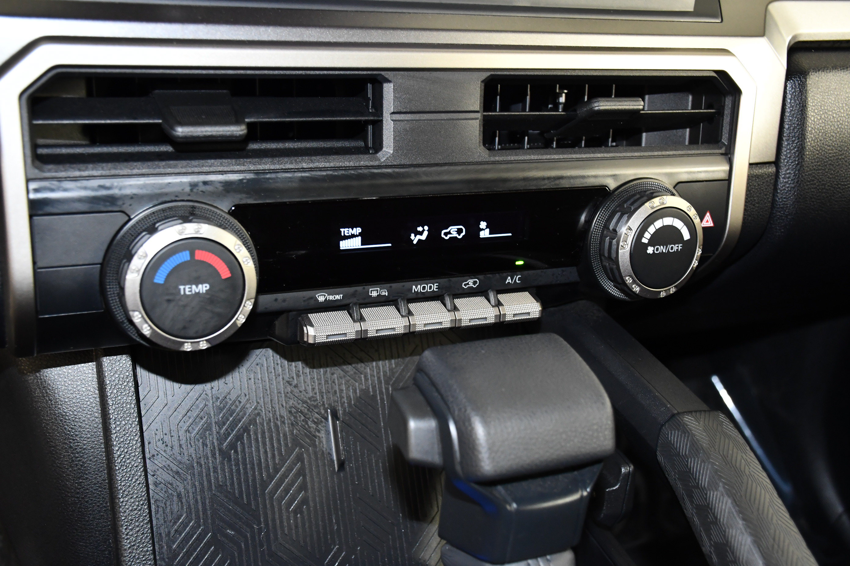 Used 2026 Toyota 4Runner SR5 AWD/4WD image 30