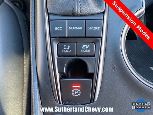 Used 2024 Toyota Camry SE image 32