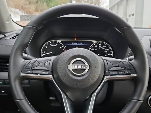 Certified 2025 Nissan Sentra SV w/ All-Weather Package image 18