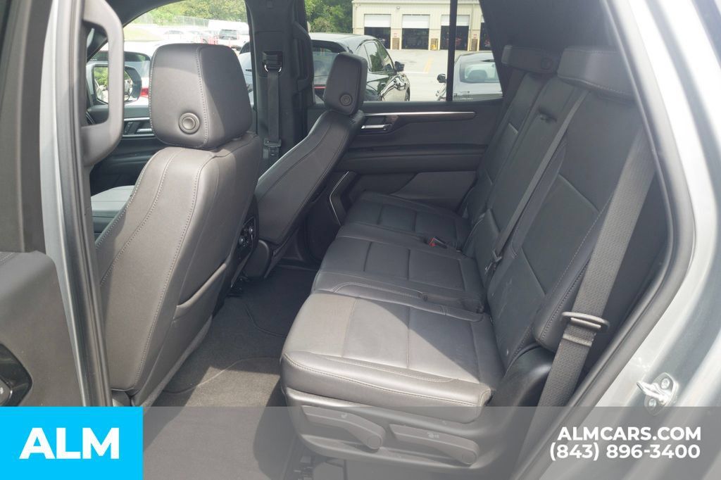 Used 2025 Chevrolet Tahoe LT AWD/4WD image 18