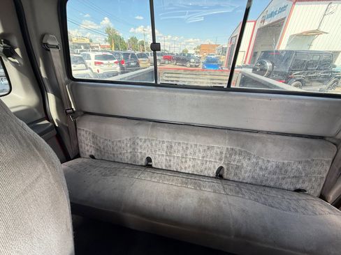 Used 1999 Ford F250 XLT image 14