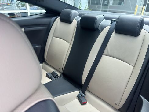 Used 2017 Honda Civic Touring image 5
