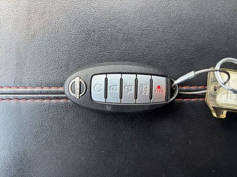 Used 2025 Nissan Altima 2.5 SR FWD image 25