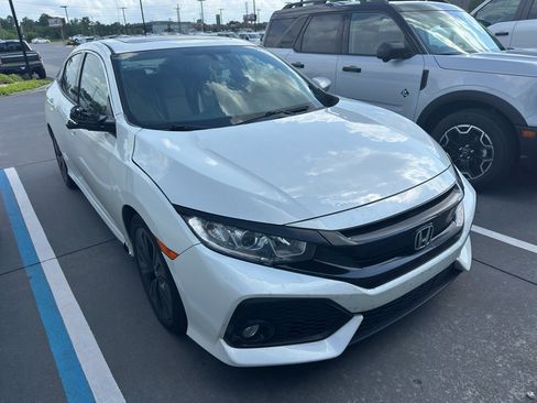 Used 2017 Honda Civic EX-L image 2