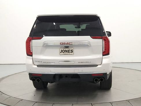 Used 2021 GMC Yukon Denali w/ Denali Premium Package AWD/4WD image 7