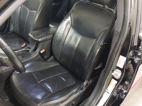 Used 2014 Chrysler 200 Limited image 23