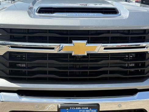 New 2026 Chevrolet Silverado 2500 LT w/ Texas Edition image 4