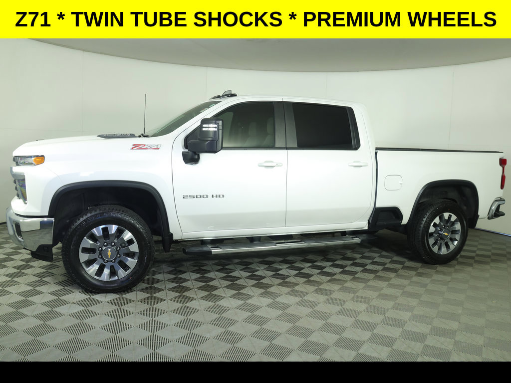 Used 2024 Chevrolet Silverado 2500 LT AWD/4WD image 6