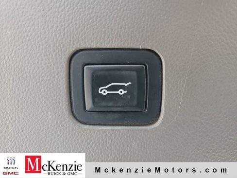 Used 2018 Chevrolet Traverse LT w/ LPO, Floor Liner Package AWD/4WD image 33