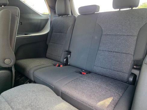New 2026 Chevrolet Traverse LT w/ LPO, Floor Liner Package FWD image 21