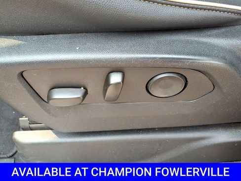 Used 2021 GMC Yukon SLT AWD/4WD image 17