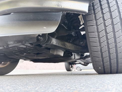 Used 2011 Ford F150 XLT w/ XLT Chrome Pkg AWD/4WD image 18
