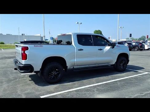 Used 2019 Chevrolet Silverado 1500 Custom Trail Boss image 9