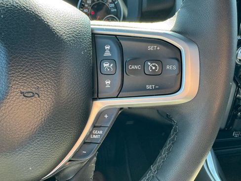 Used 2025 RAM 1500 Big Horn AWD/4WD image 18