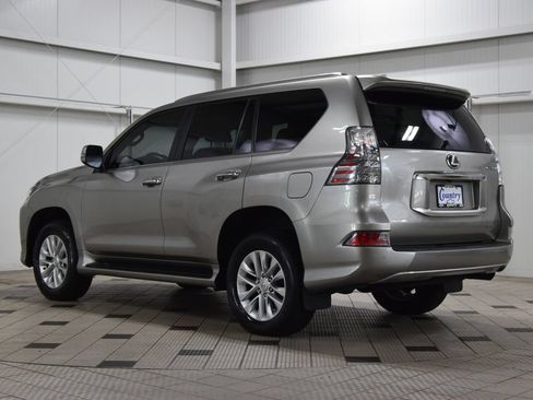 Used 2022 Lexus GX 460 Premium w/ Premium Package AWD/4WD image 6