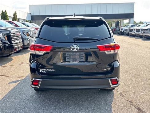 Used 2019 Toyota Highlander Limited FWD image 5