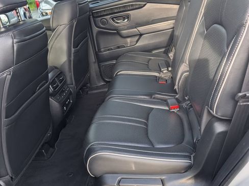 Used 2023 Honda Pilot Elite image 15
