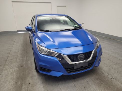 Used 2021 Nissan Versa SV FWD image 14