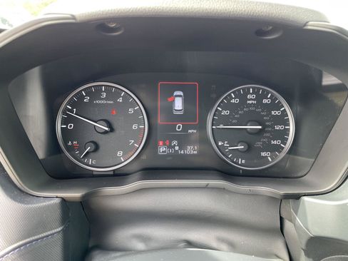 Used 2025 Subaru Forester Premium AWD/4WD image 18