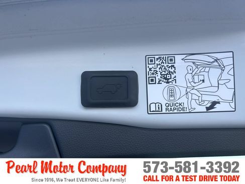 Used 2025 Toyota RAV4 Limited w/ Advanced Technology Package AWD/4WD image 20