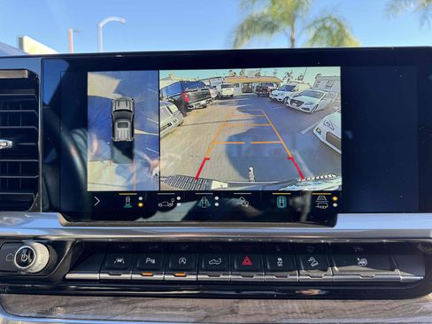 Used 2022 Chevrolet Silverado 1500 LTZ AWD/4WD image 26