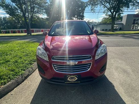 Used 2015 Chevrolet Trax LS AWD/4WD image 2