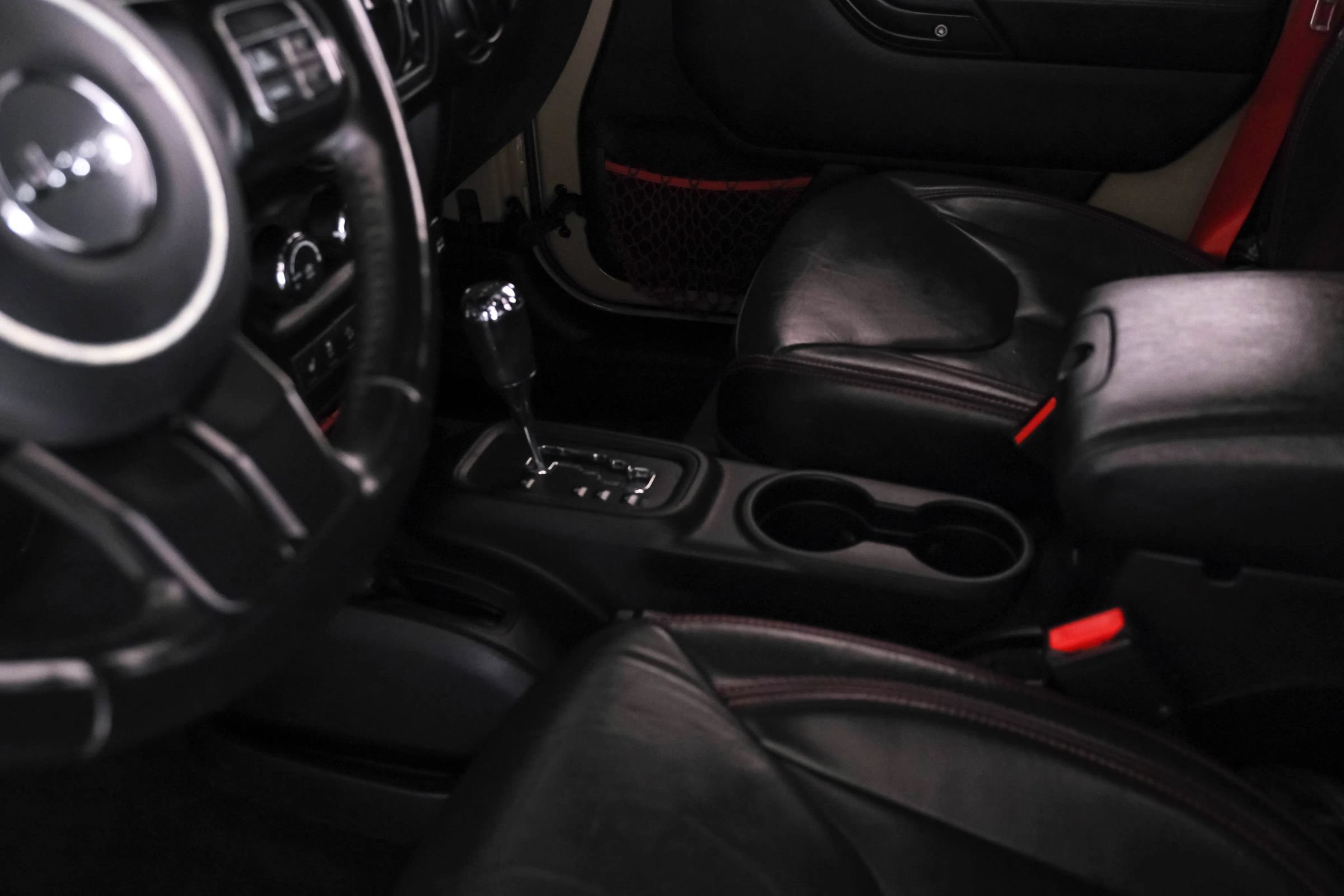 Used 2017 Jeep Wrangler Unlimited Rubicon AWD/4WD image 19
