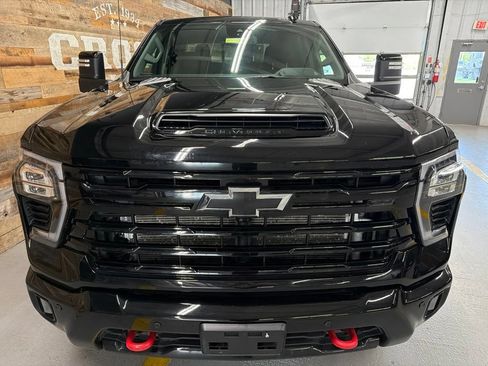 Used 2025 Chevrolet Silverado 3500 LTZ w/ LTZ Plus Package AWD/4WD image 7