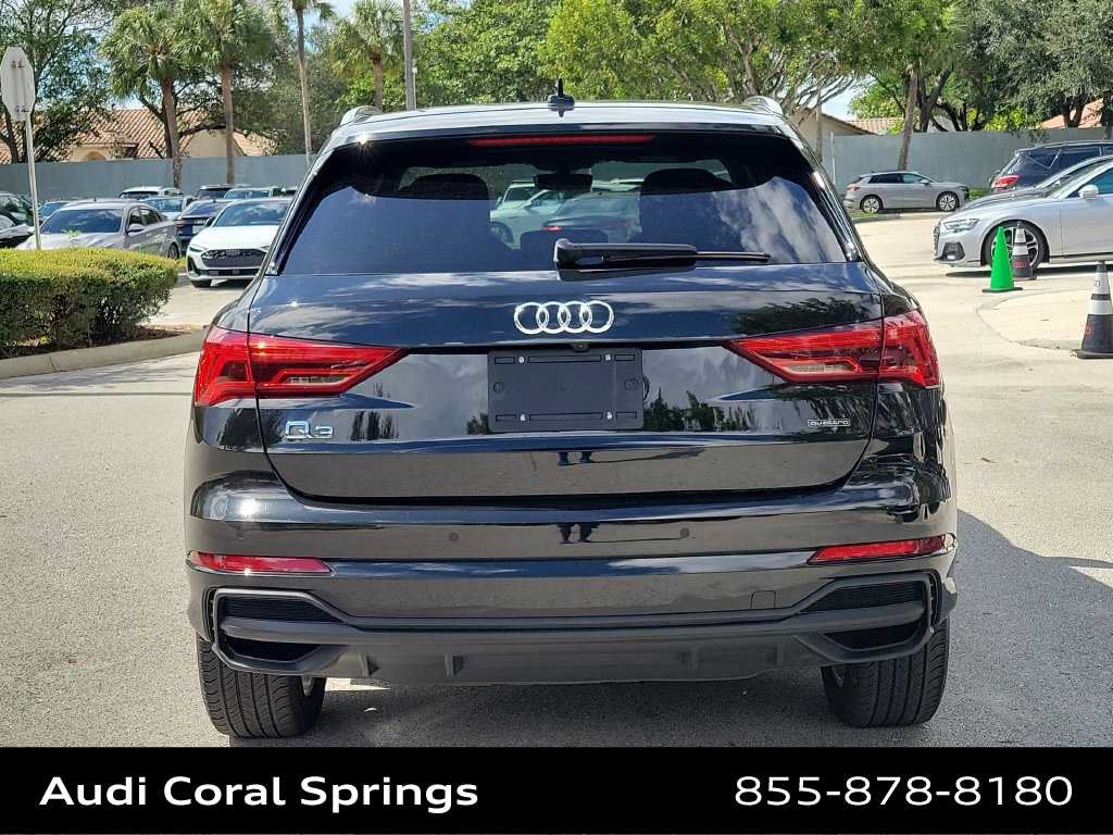 Certified 2023 Audi Q3 2.0T Premium w/ Convenience Package AWD/4WD image 13