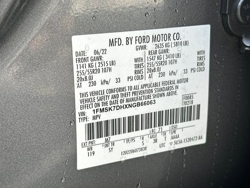 Certified 2022 Ford Explorer XLT w/ Equipment Group 202A image 30