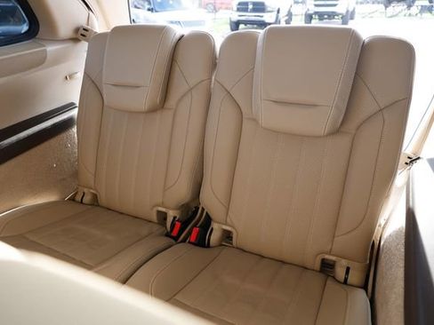 Used 2016 Mercedes-Benz GL 450 4MATIC image 24