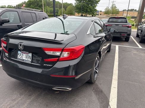 Used 2019 Honda Accord Sport image 6