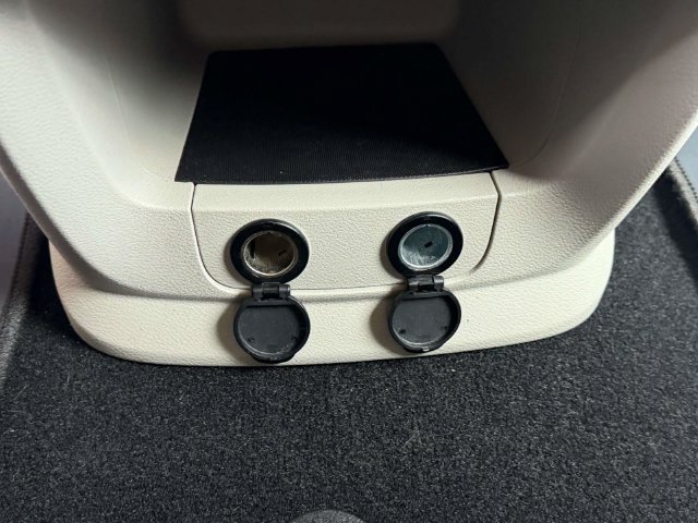 Used 2018 Dodge Grand Caravan SE w/ UConnect Hands-Free Group FWD image 21