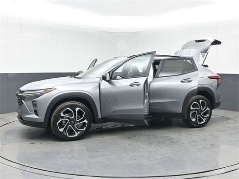 New 2026 Chevrolet Trax RS w/ Sunroof Package image 52