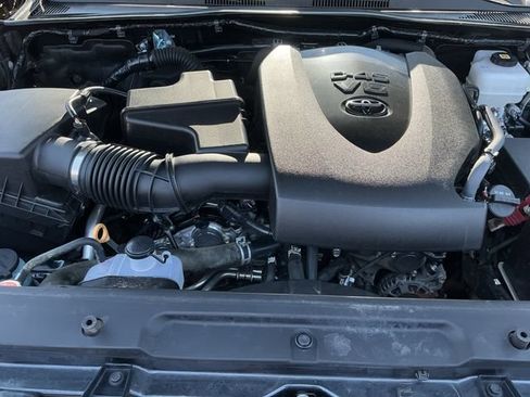 Used 2023 Toyota Tacoma TRD Off-Road w/ Advanced Technology Package AWD/4WD image 24