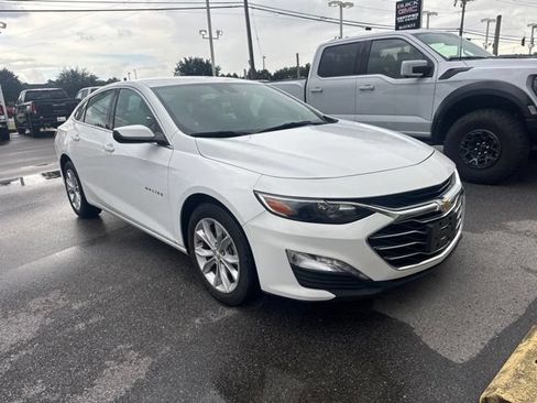 Used 2025 Chevrolet Malibu LT FWD image 7
