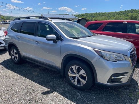 Used 2019 Subaru Ascent Premium w/ Popular Package #2 AWD/4WD image 5