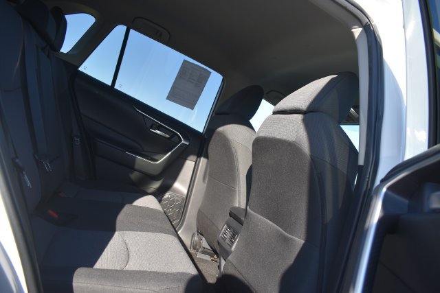 Used 2025 Toyota RAV4 XLE AWD/4WD image 13