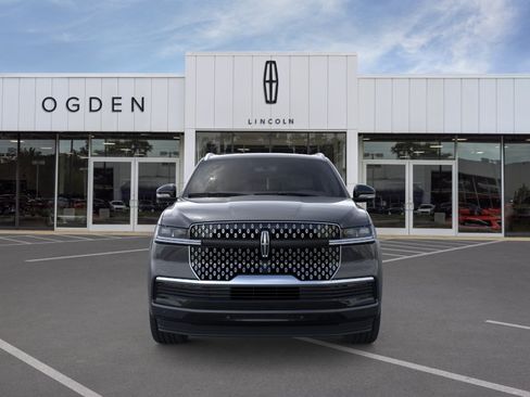 New 2026 Lincoln Navigator Reserve AWD/4WD image 6